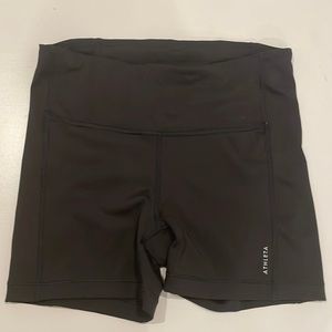 Athleta Ultimate Run Shortie